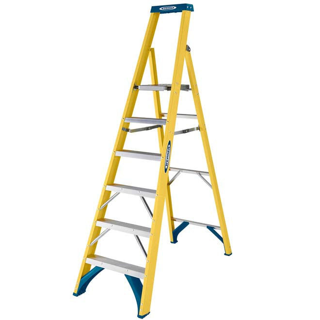 Werner Fibreglass Platform Stepladder